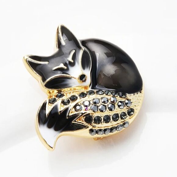 SLEEPING FOX BROOCH - Picture 1 of 1